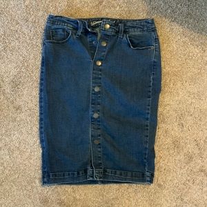 Universal threads denim skirt